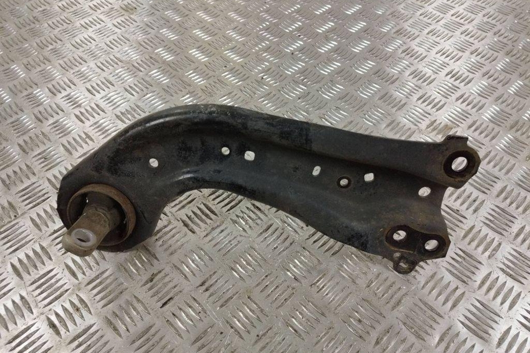 TOYOTA RAV4 5 generation (XA50) (2018-2024) Rear Right Arm 32285208