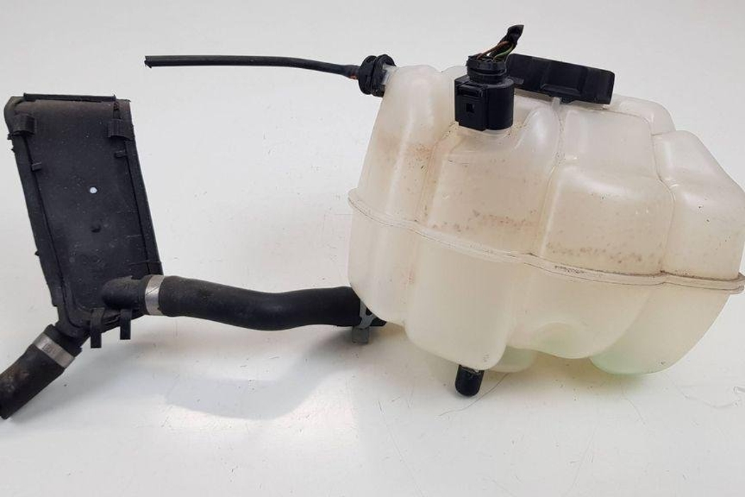 VOLVO XC60 2 generation (2017-2024) Expansion Tank 31465682,31368311 32285249