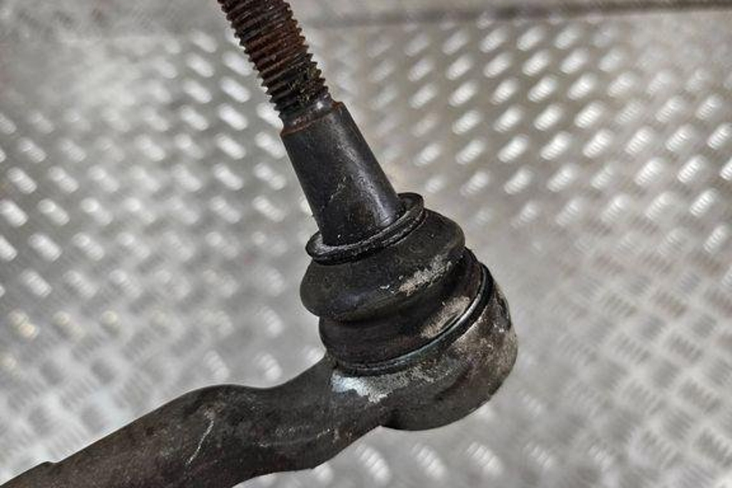 LAND ROVER Range Rover Sport 2 generation (2013-2022) Left Side Steering Tie Rod 32286235