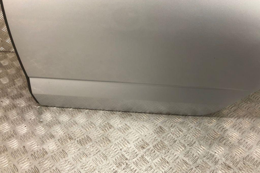 SKODA Octavia 3 generation (2013-2020) Rear Left Door 32299743