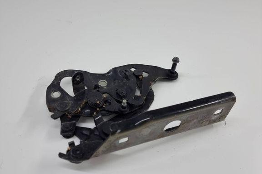 AUDI Q7 4M (2015-2024) Front Right Bonnet Hinge 4m0823302a 32303080