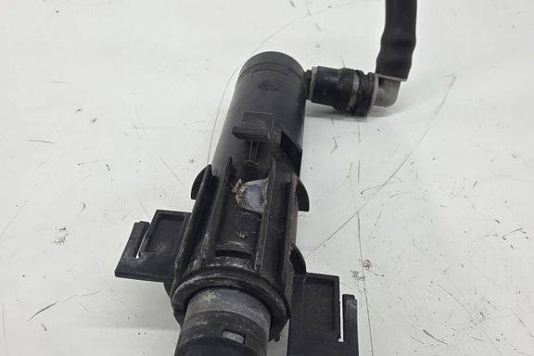 AUDI A5 8T (2007-2016) Left Side Headlamp Washer 8T0955101D 32304205