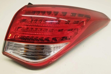 HYUNDAI i40 VF (1 generation) (2011-2020) Aizmugurējais labais lukturis 924023Z3 32287455