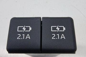 TOYOTA RAV4 5 generation (XA50) (2018-2024) USB 8553233020 32290732
