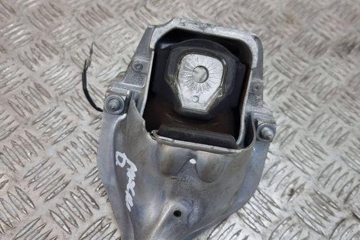 PORSCHE Macan 1 generation (2013-2023) Front engine mount 8r0199381 32296501