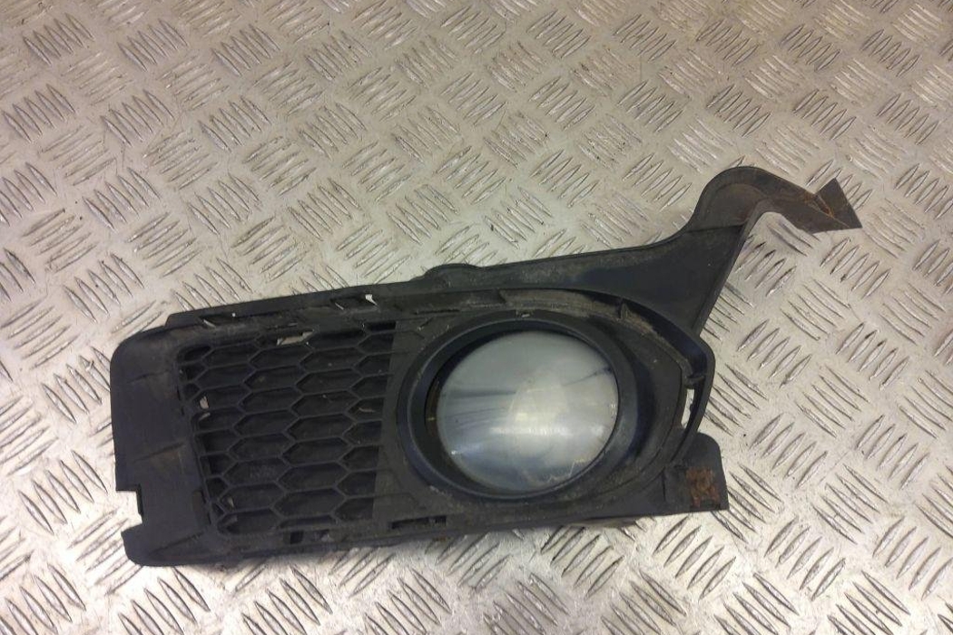 BMW 3 Series E90/E91/E92/E93 (2004-2013) Priekšējais labais miglas lukturis 7839866 31013237