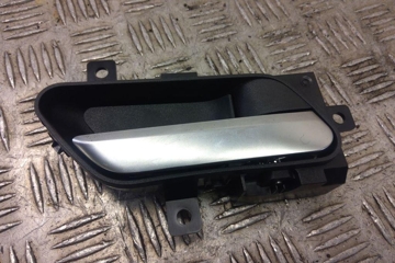 NISSAN Qashqai 2 generation (2013-2023) Left Rear Internal Opening Handle 806706ua0a 31001052